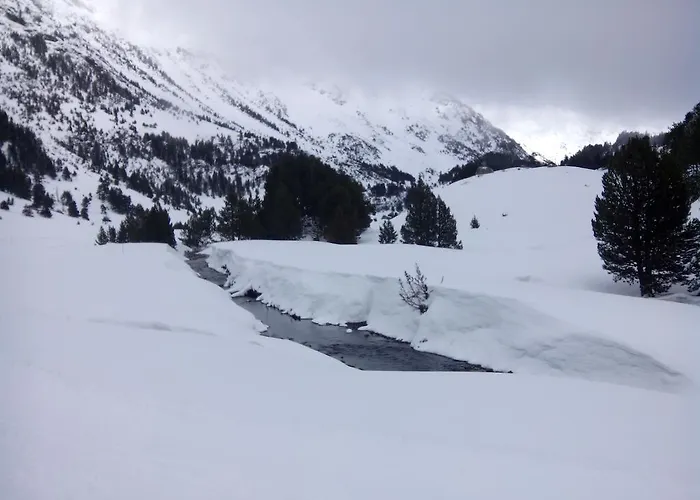 公寓 Ribagorza 贝纳斯克